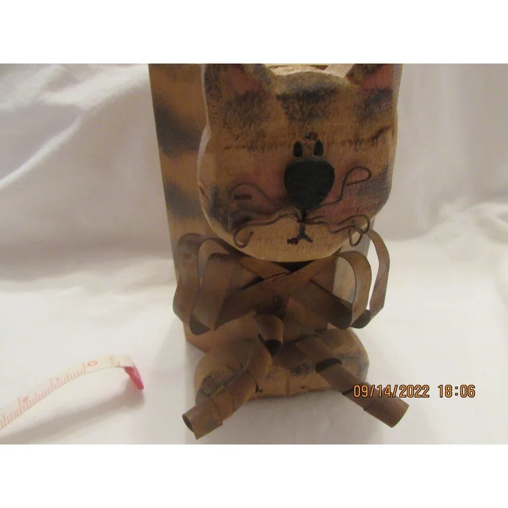 Unbranded wooden kitty